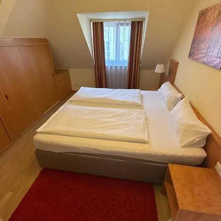 Bischoff Hotel 3*