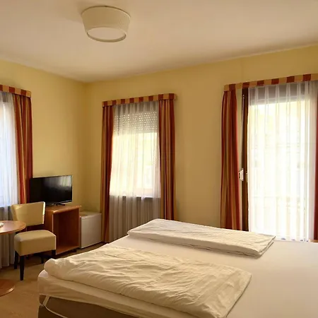 Bischoff Hotel 3*
