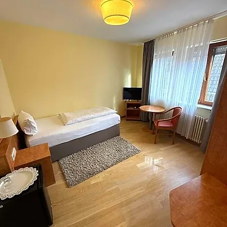 Hotel Bischoff 3*